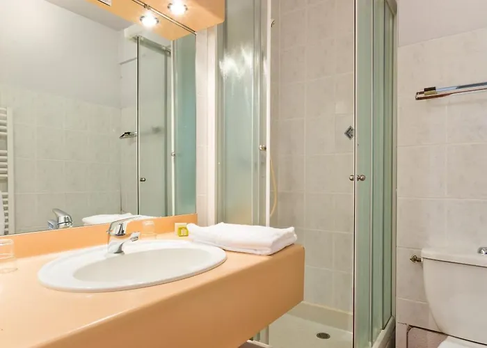 Отель Du Parc Ле-Мон-Дор